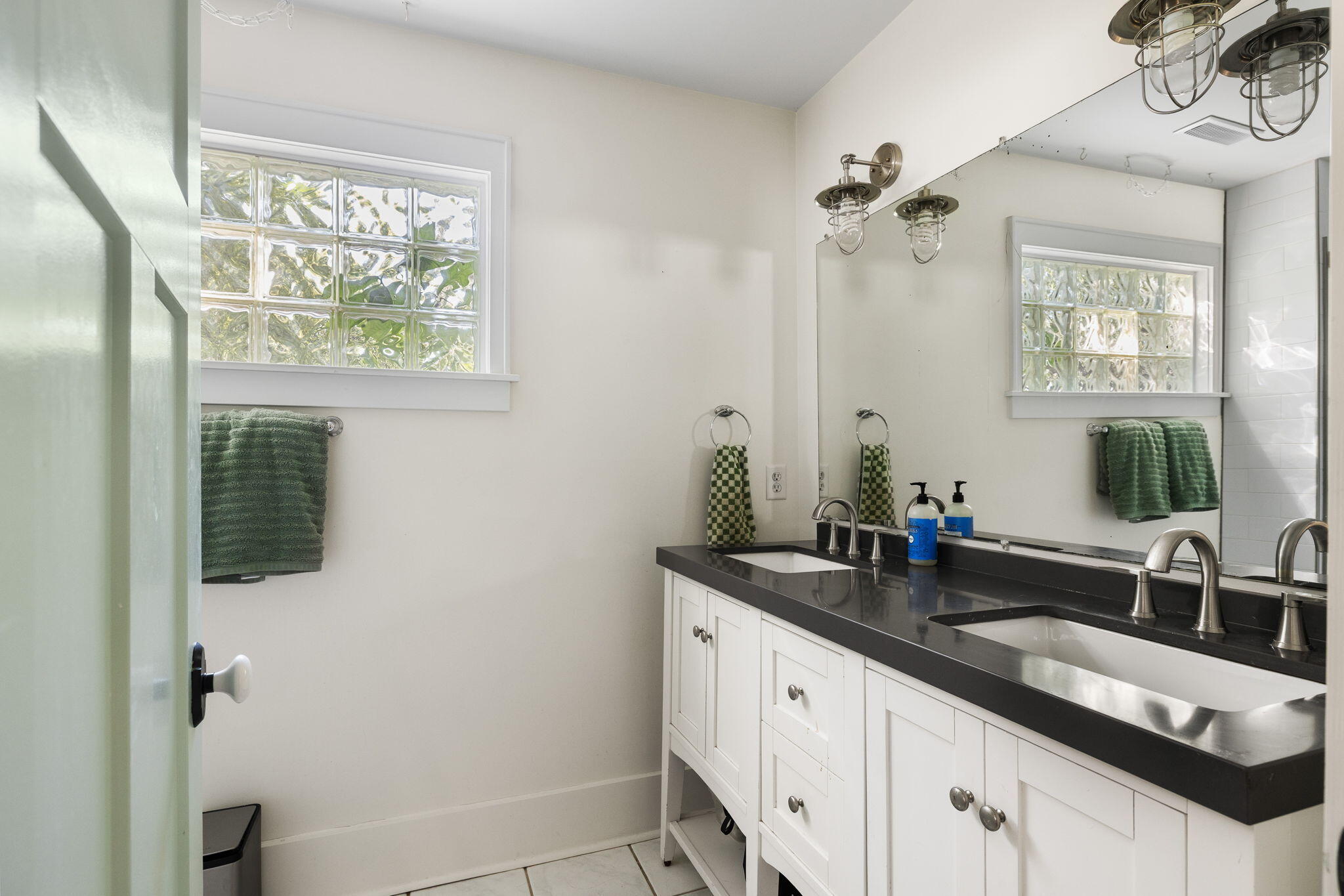 12 Stratford Road Charleston, SC 29407 - Photo 12 of 27 15-web-or-mls-015-12StratfordDr-Charlest