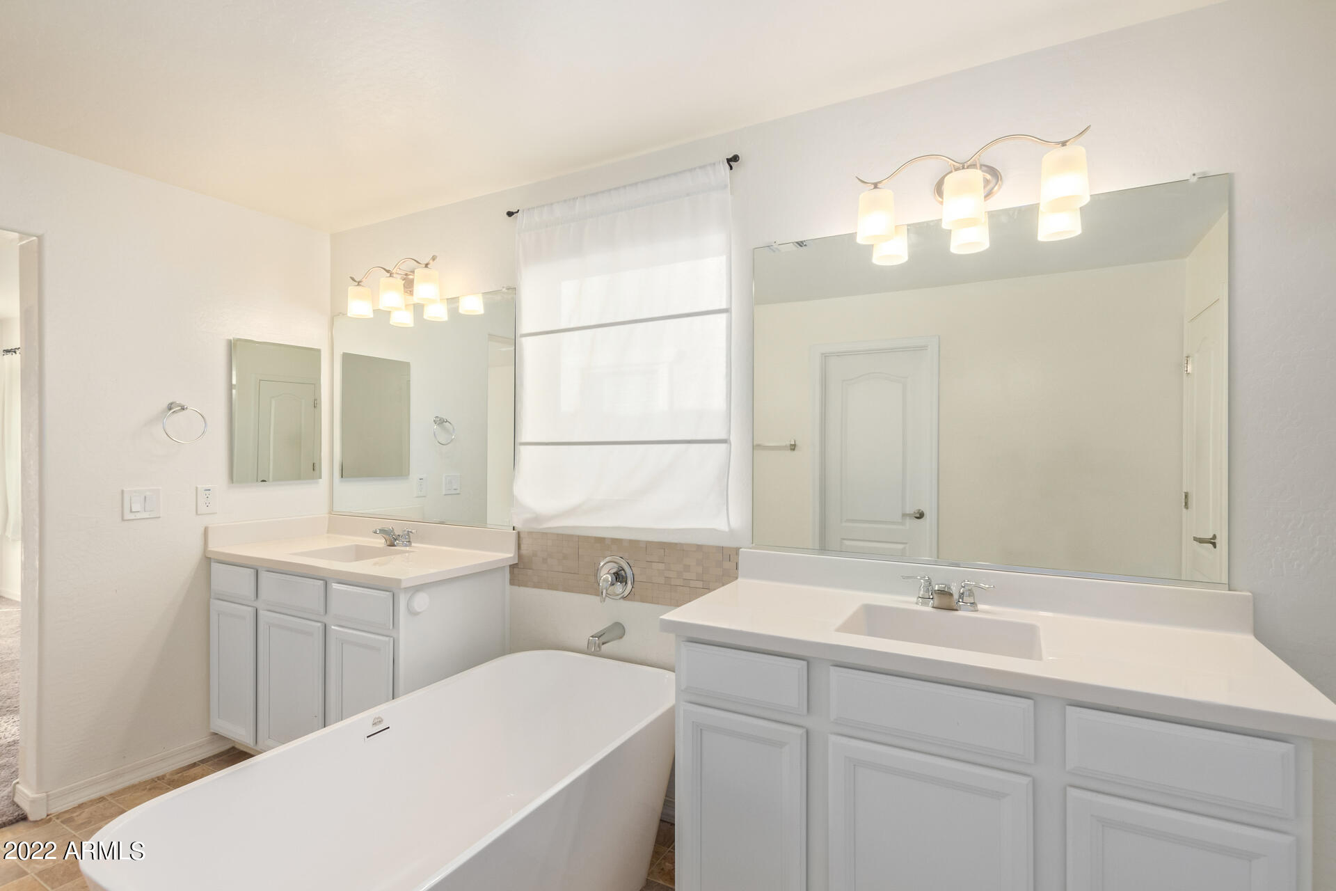 3442 West Hayduk Road Laveen, AZ 85339 - Photo 14 of 26 Primary Bathroom Suite