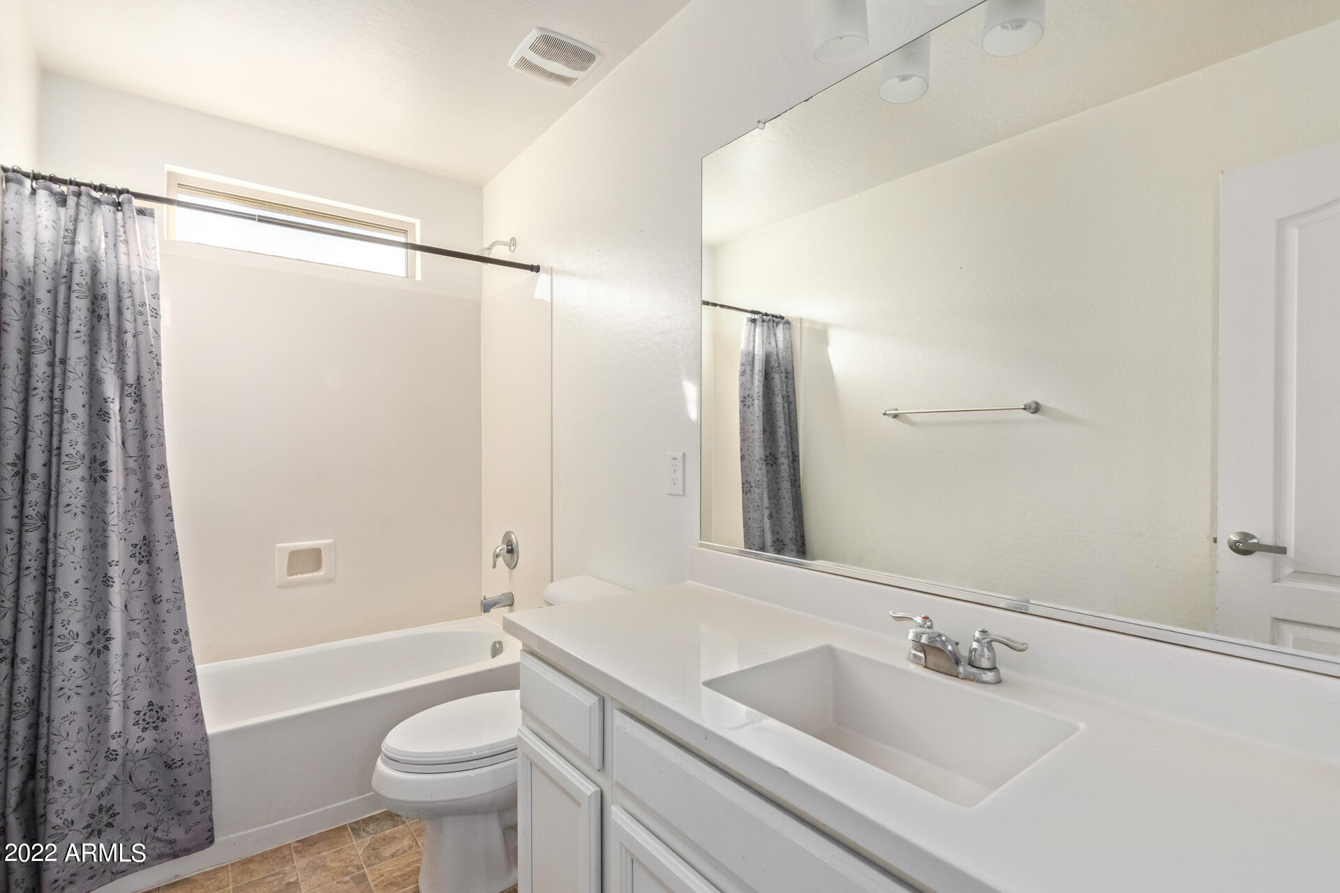 3442 West Hayduk Road Laveen, AZ 85339 - Photo 19 of 26 Hall Bathroom