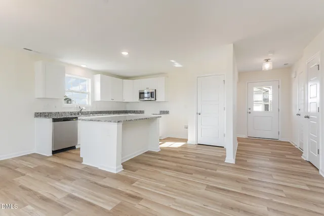 $309,706 | 32 Littlefield Lane, La Grange, NC 28551