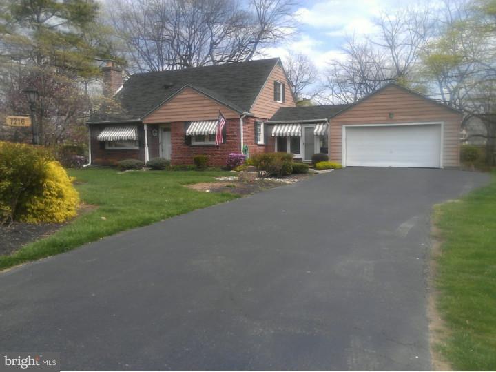 1216 Thomas Road Wayne, PA 19087 - Photo 1 of 22 Front Yard