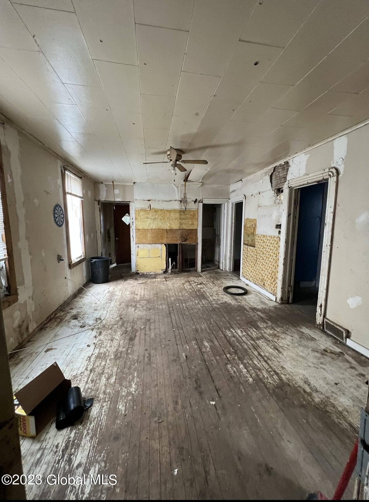 819 Bridge Street Schenectady, NY 12303 - Photo 2 of 8 IMG_8968