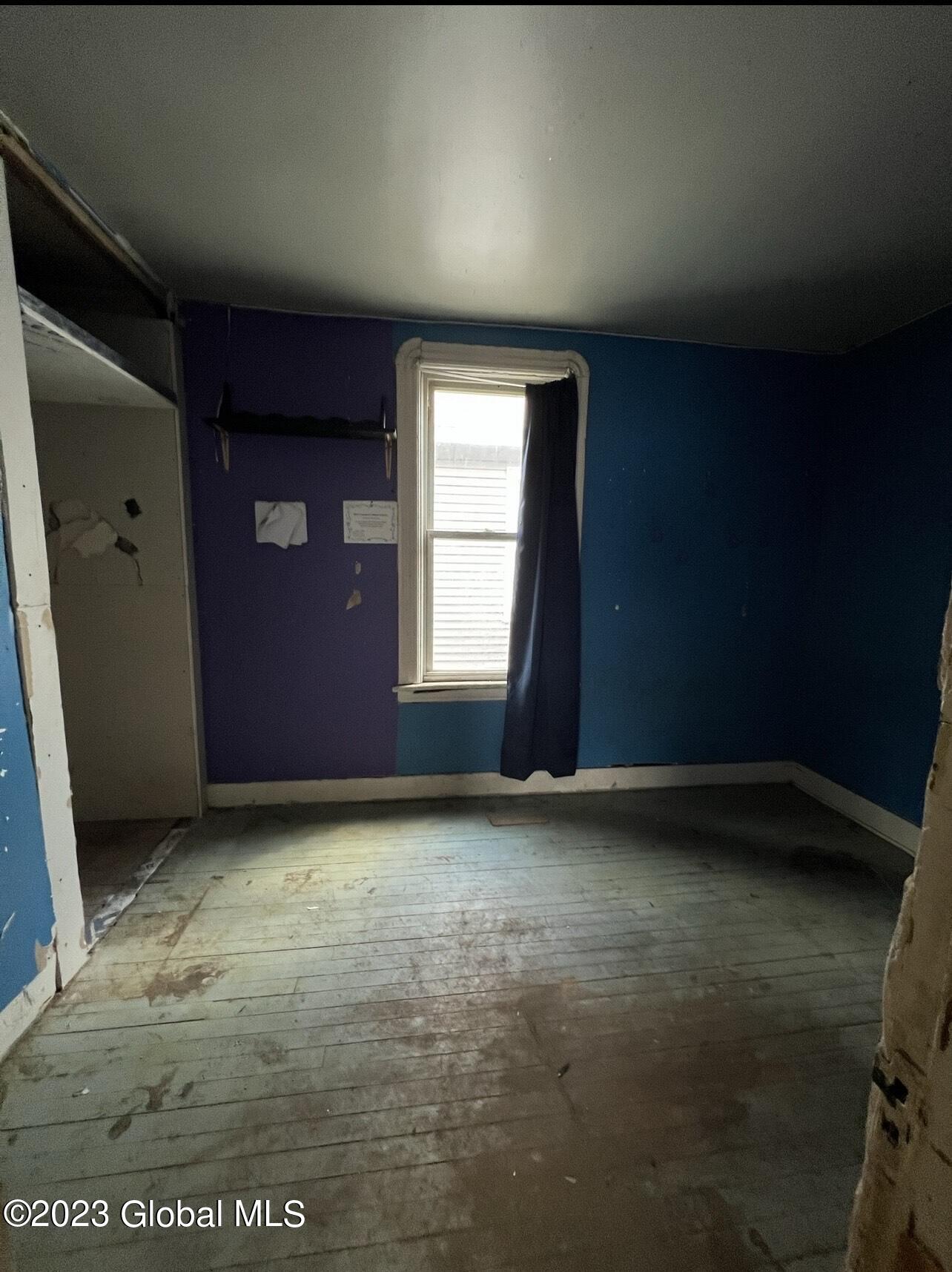 819 Bridge Street Schenectady, NY 12303 - Photo 4 of 8 IMG_8971