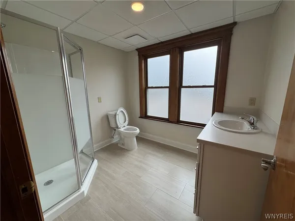 $2,300 | 117 Humboldt Parkway, Unit A, Buffalo, NY 14214