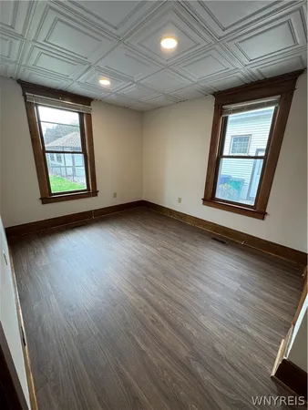 $2,300 | 117 Humboldt Parkway, Unit A, Buffalo, NY 14214