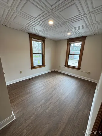 $2,300 | 117 Humboldt Parkway, Unit A, Buffalo, NY 14214