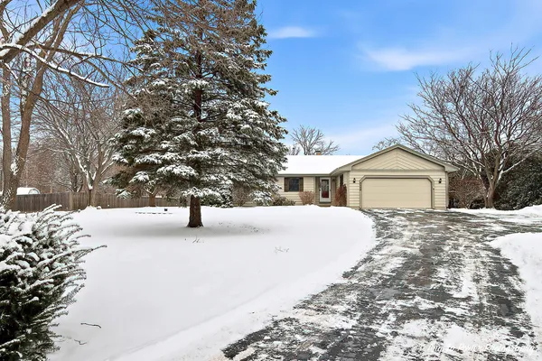$335,000 | 8508 Nolan Street, Harvard, IL 60033
