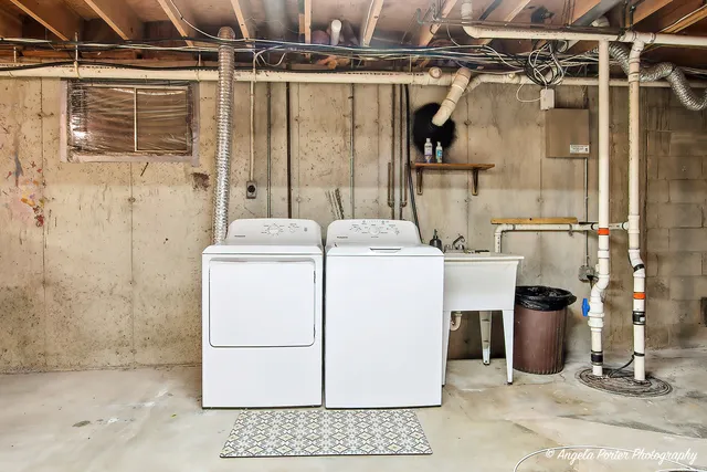 $330,000 | 8508 Nolan Street, Harvard, IL 60033