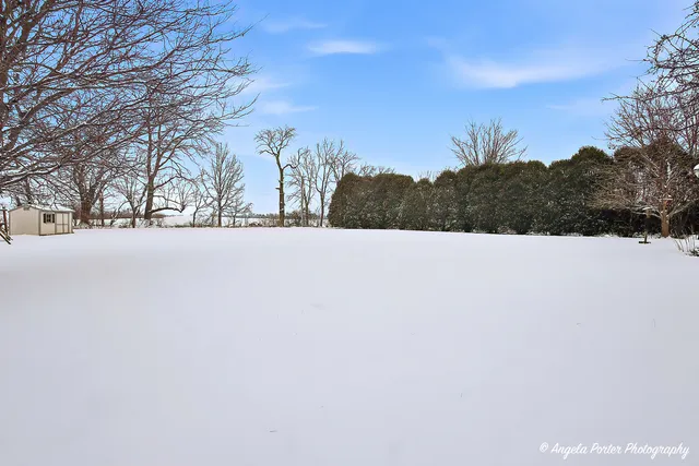 $330,000 | 8508 Nolan Street, Harvard, IL 60033