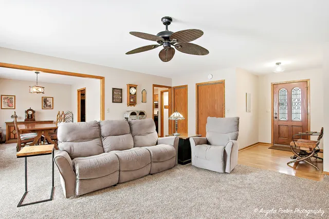 $330,000 | 8508 Nolan Street, Harvard, IL 60033