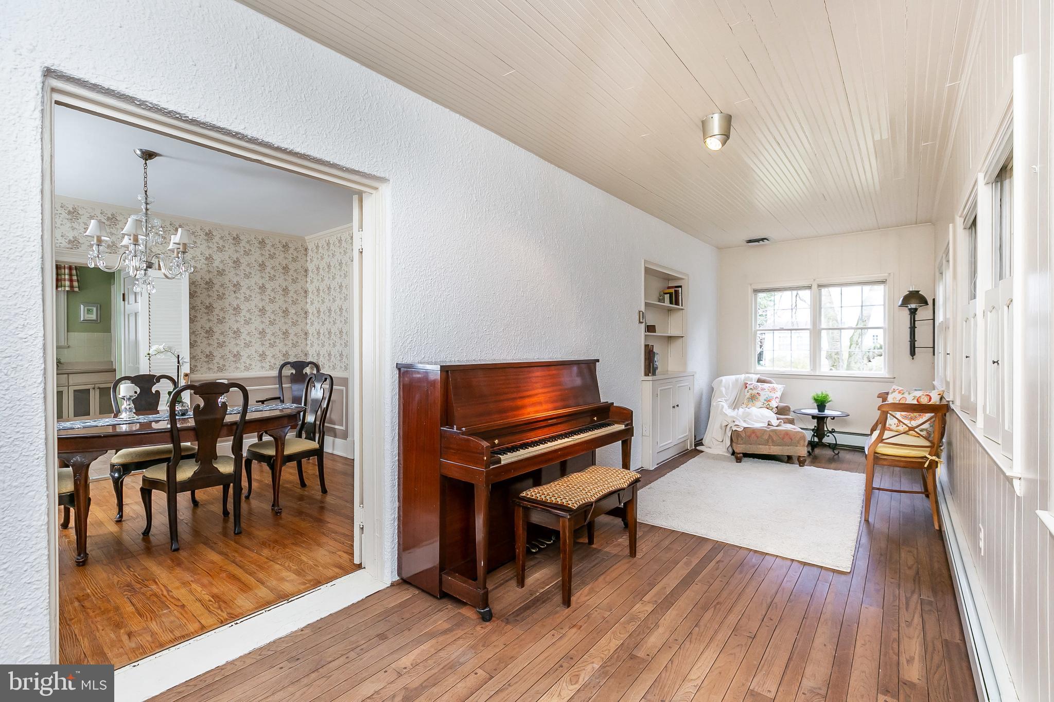 2232 Crest Road Baltimore, MD 21209 - Photo 19 of 46 Gallery Image 19
