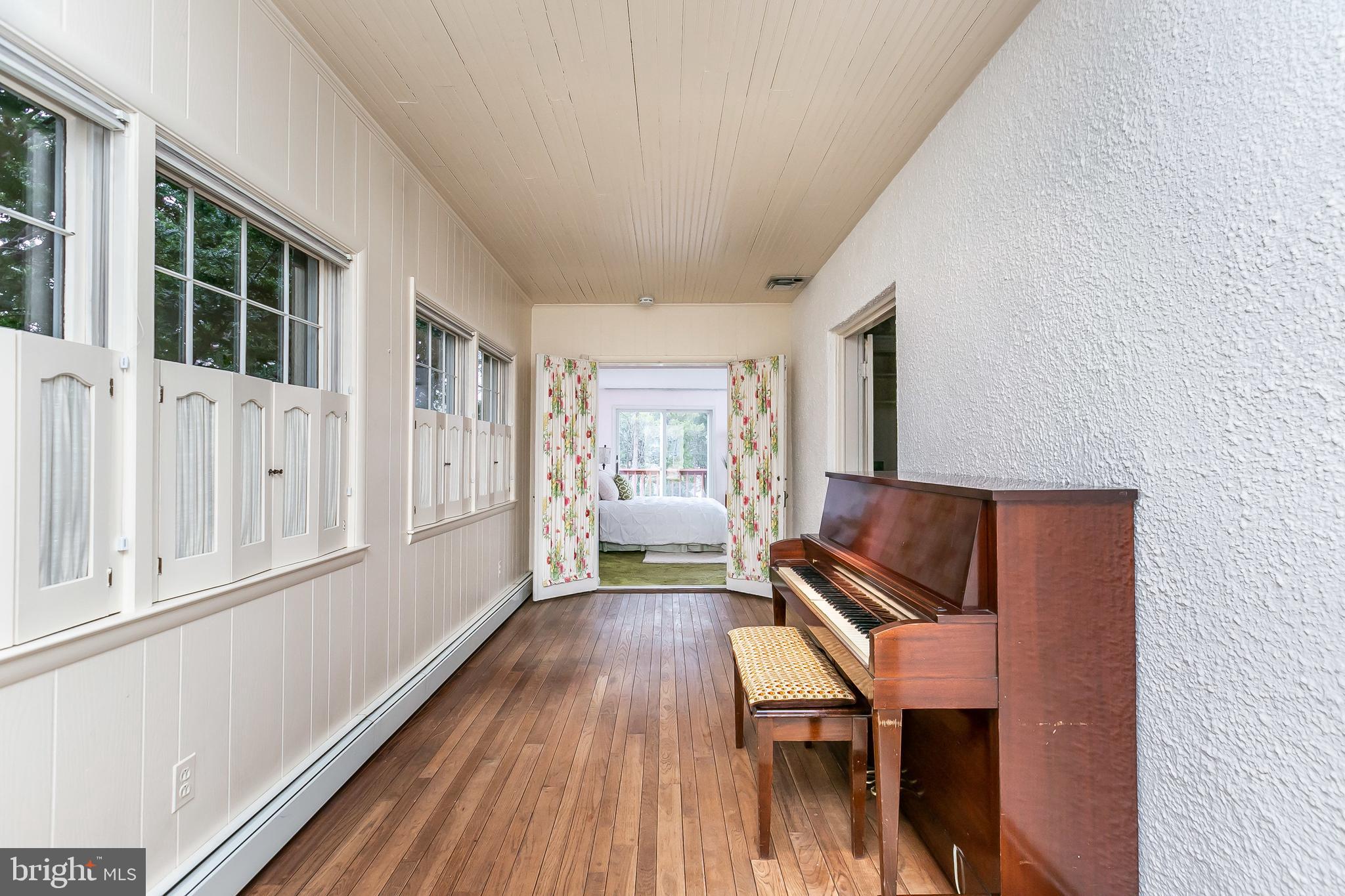 2232 Crest Road Baltimore, MD 21209 - Photo 21 of 46 Gallery Image 21