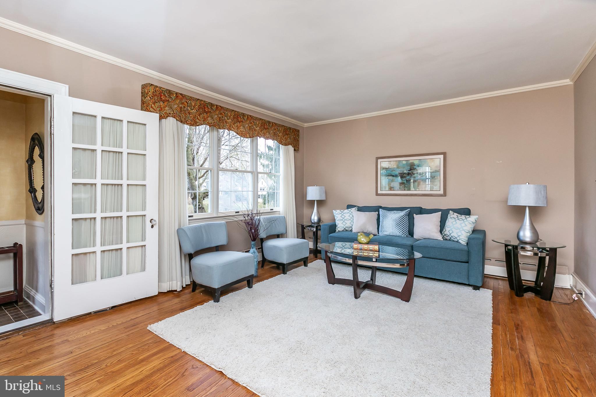 2232 Crest Road Baltimore, MD 21209 - Photo 4 of 46 Gallery Image 4