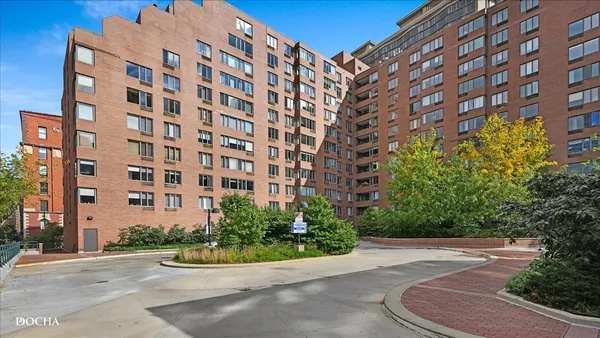 $215,000 | 801 South Plymouth Court, Unit 809, Chicago, IL 60605