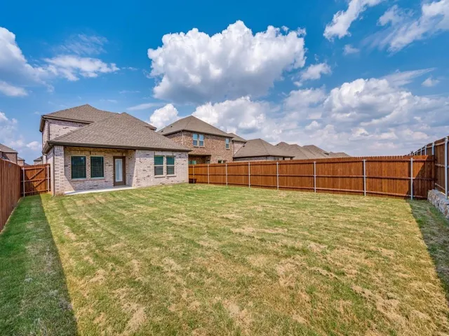 $2,200 | 549 Minnie Lane, Pilot Point, TX 76258