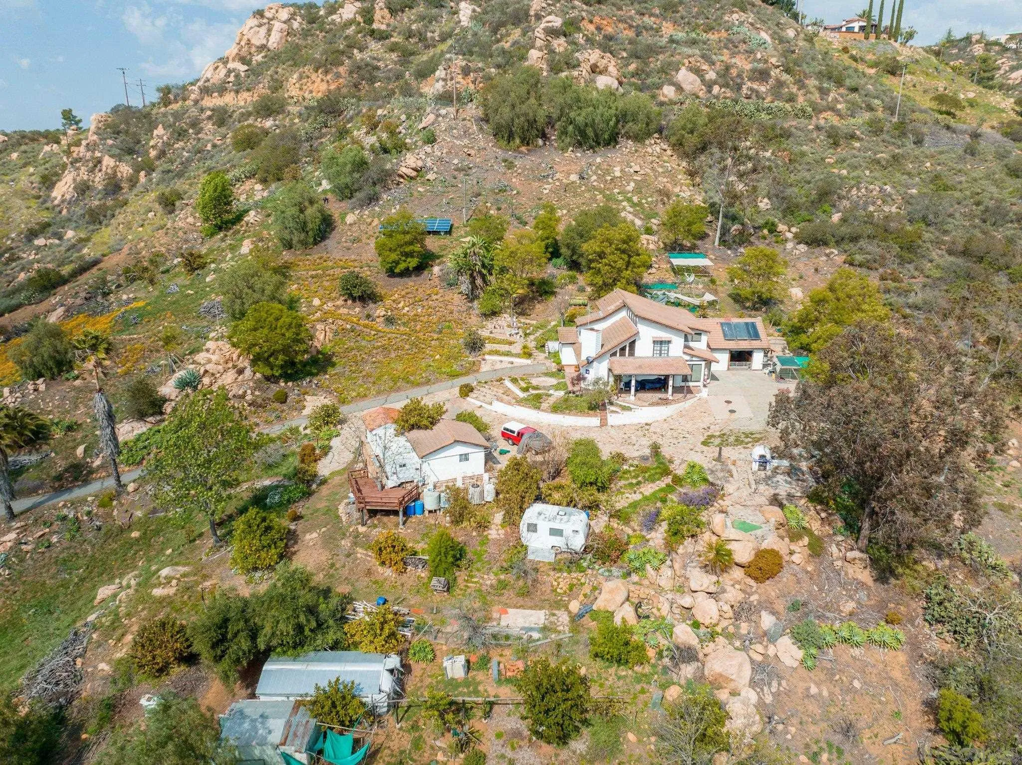 9202 Moon Ridge Road Fallbrook, CA 92028 - Photo 9 of 44 a picture of city view