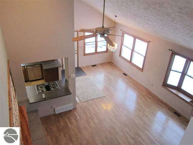 303 Bass Lake Road Traverse City, MI 49685 - Photo 8 of 32 1741590-7.JPG