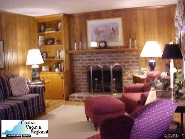9509 Benbow Road Richmond, VA 23235 - Photo 2 of 3 Other - Family room