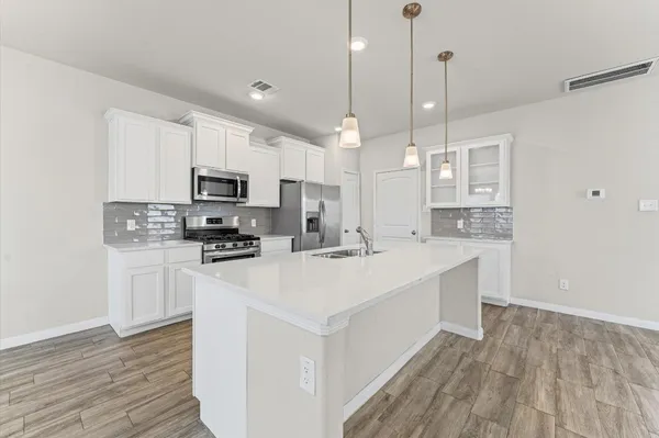 $2,300 | 1214 Mira Mar Court, Rosharon, TX 77583