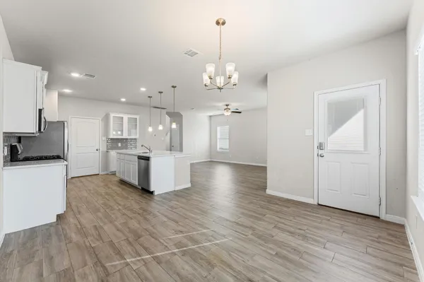 $2,300 | 1214 Mira Mar Court, Rosharon, TX 77583