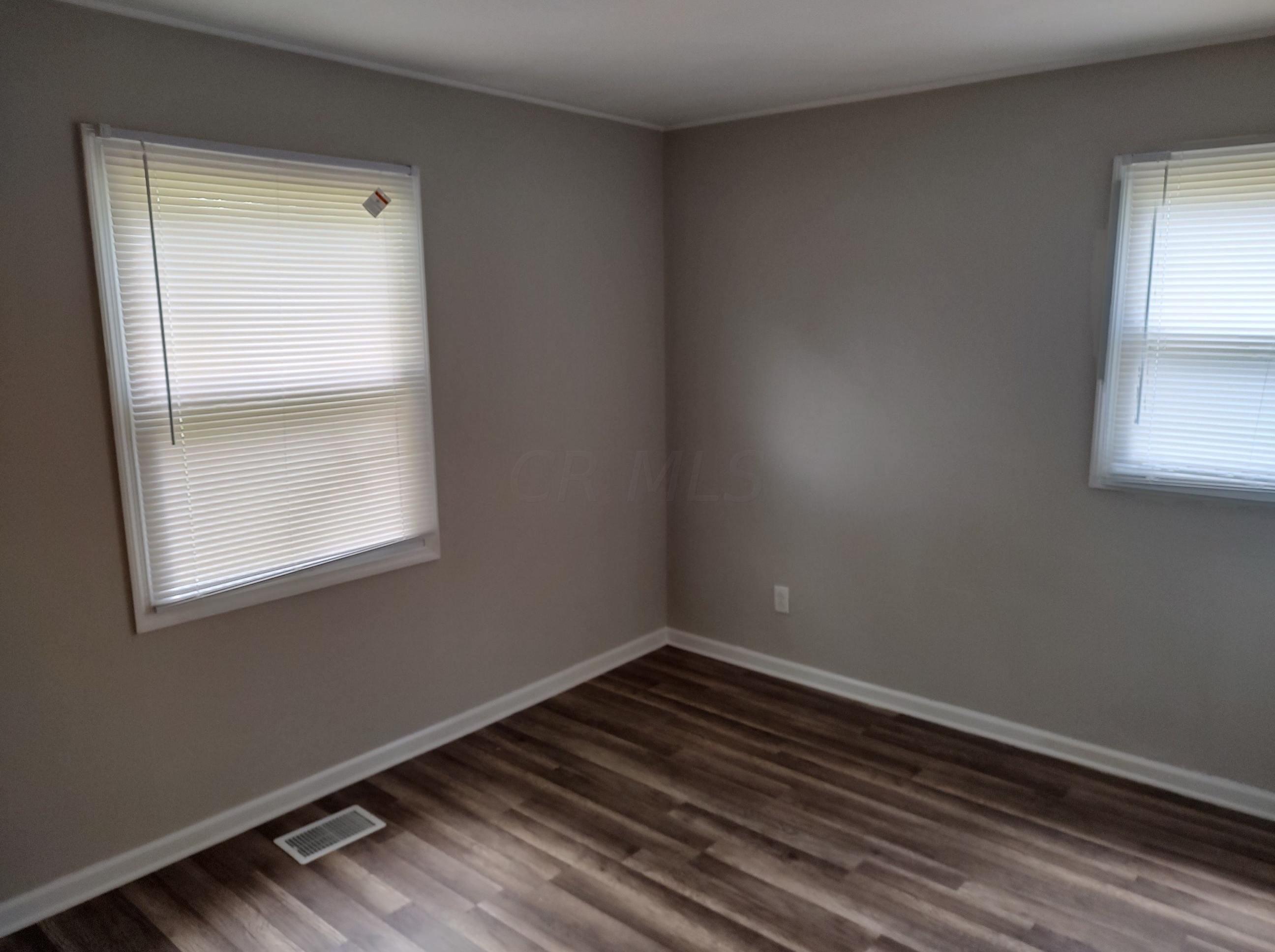 885 Duke Road Columbus, OH 43213 - Photo 7 of 13 202208091608585471-1