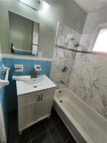 $2,100 | 40 Frontier Trail, Fenton, MO 63026