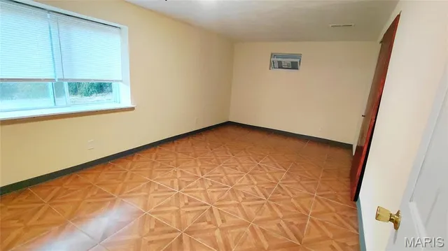 $2,100 | 40 Frontier Trail, Fenton, MO 63026