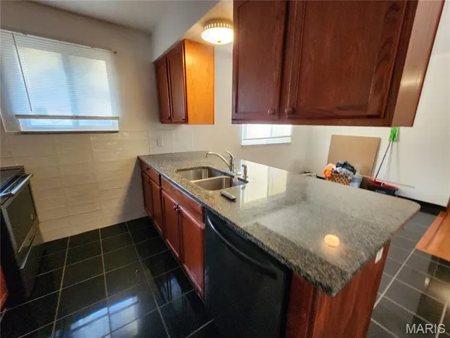 $2,100 | 40 Frontier Trail, Fenton, MO 63026