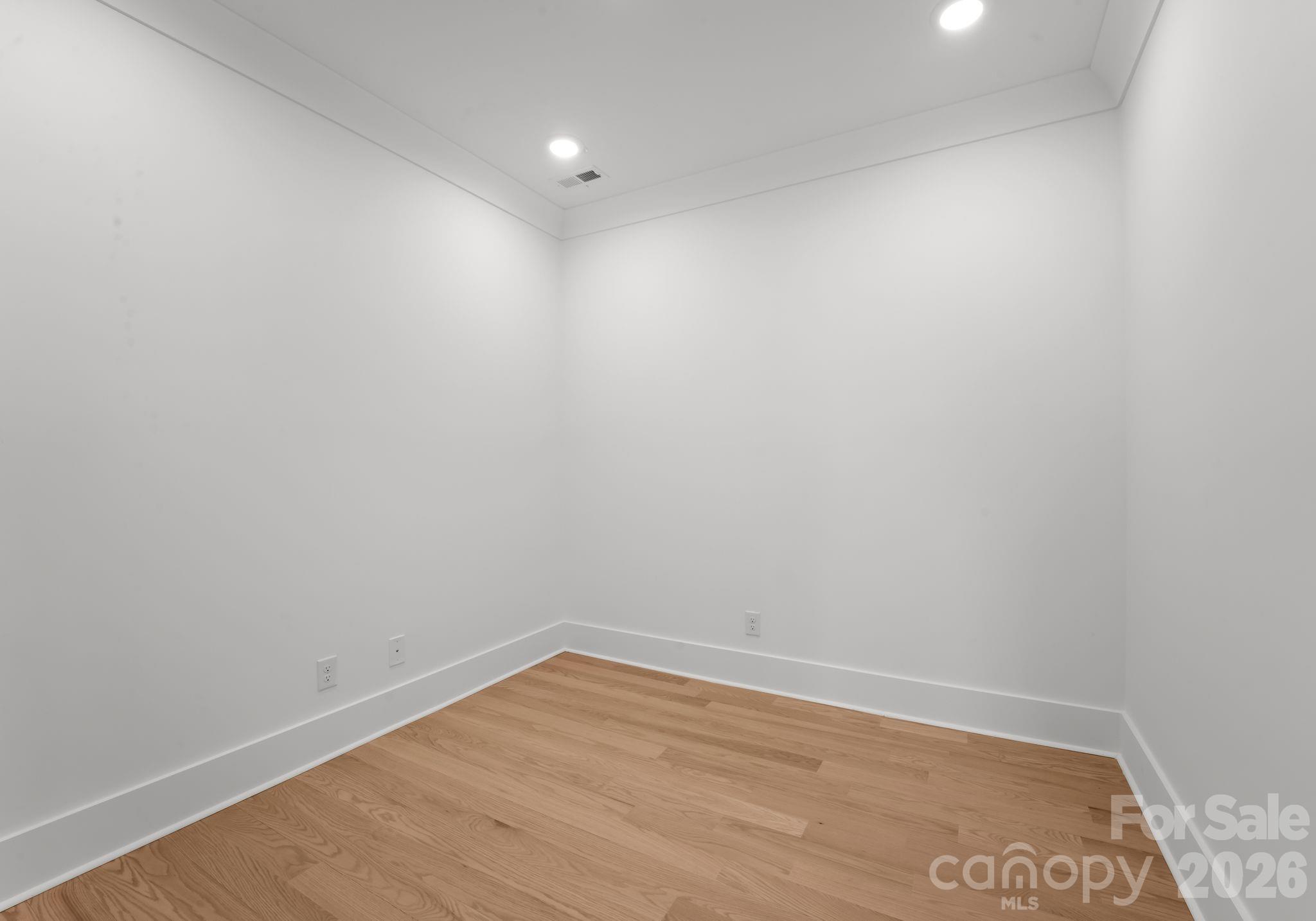 4345 Castleton Road Charlotte, NC 28211 - Photo 34 of 44