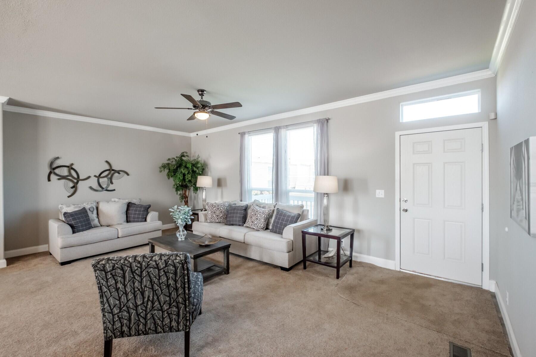 51440 Telegraph Road La Pine, OR 97739 - Photo 4 of 42 Living-Entry