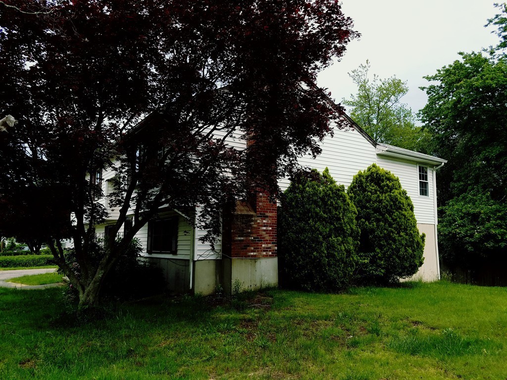 314 Chestnut Street Randolph, MA 02368 - Photo 3 of 24 Gallery Image 3