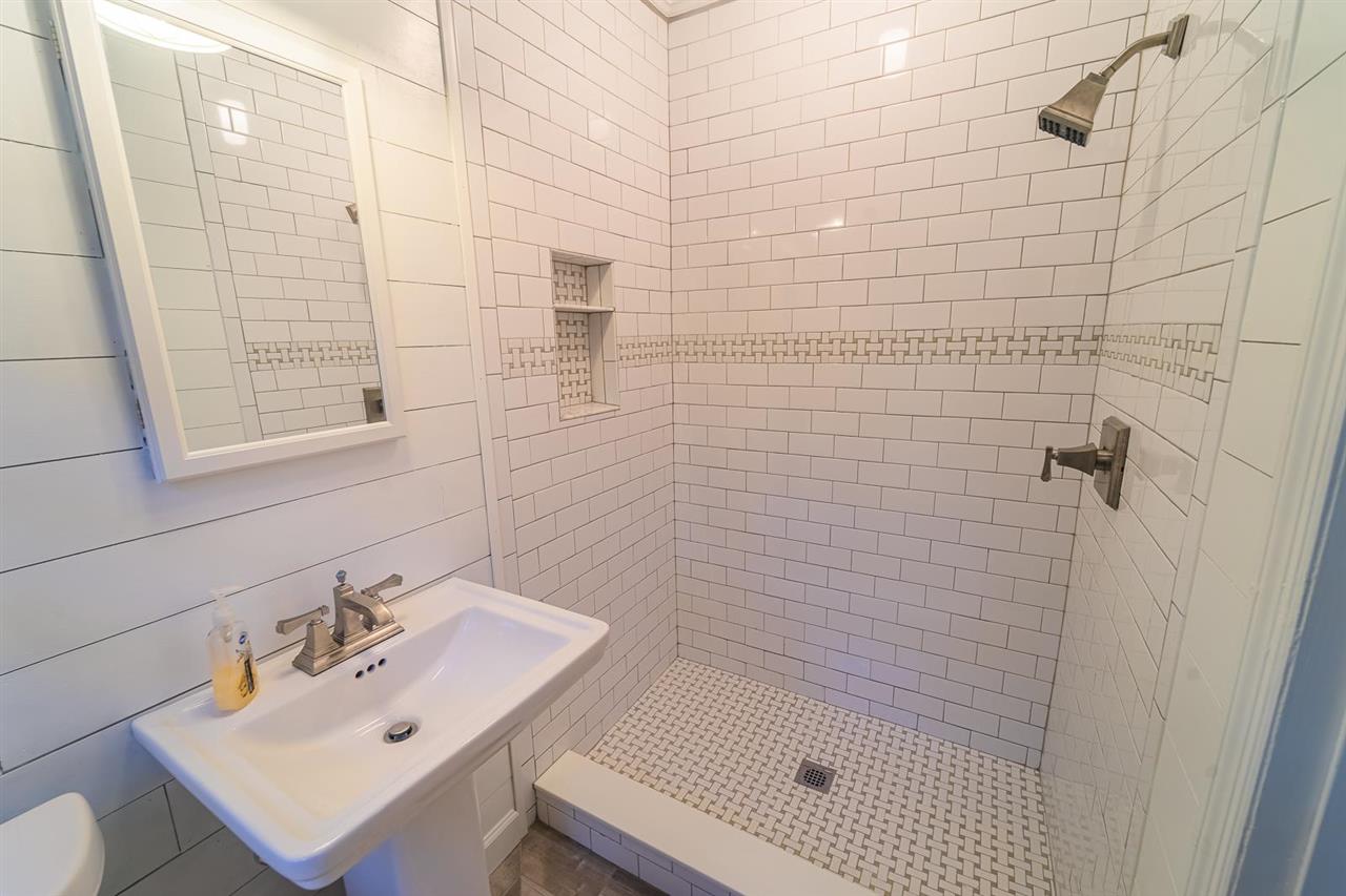 1570 Ivy Road Memphis, TN 38117 - Photo 18 of 25