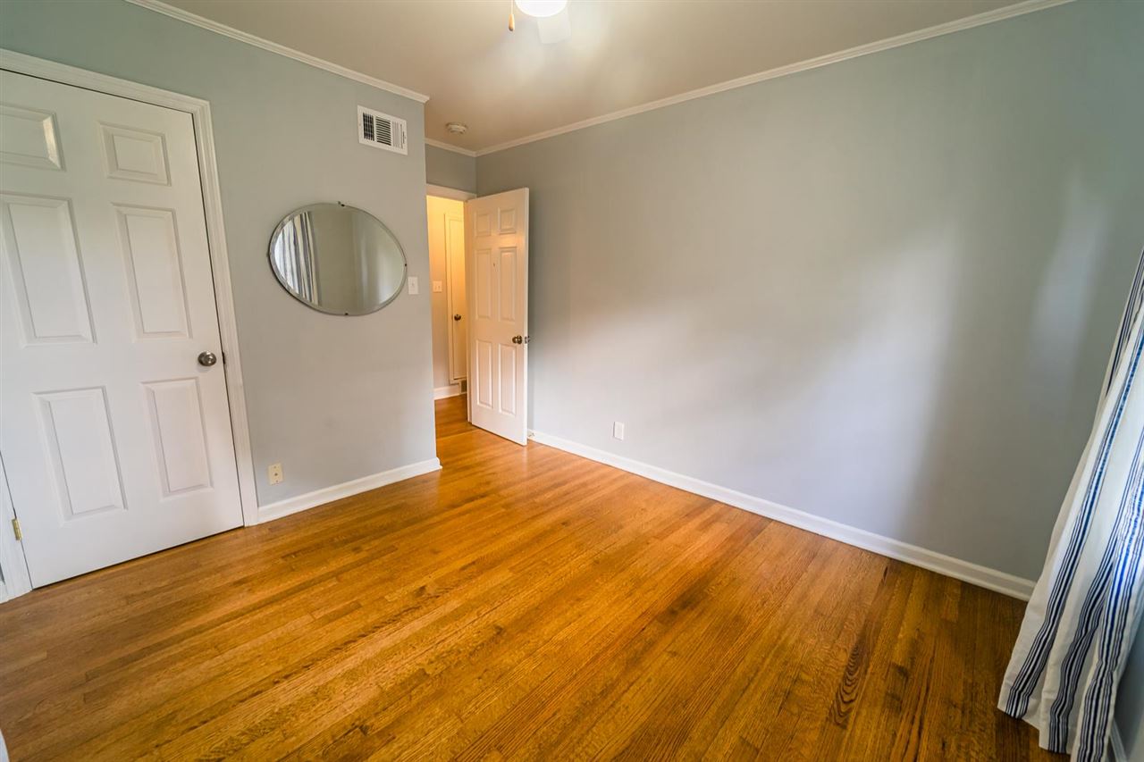 1570 Ivy Road Memphis, TN 38117 - Photo 22 of 25