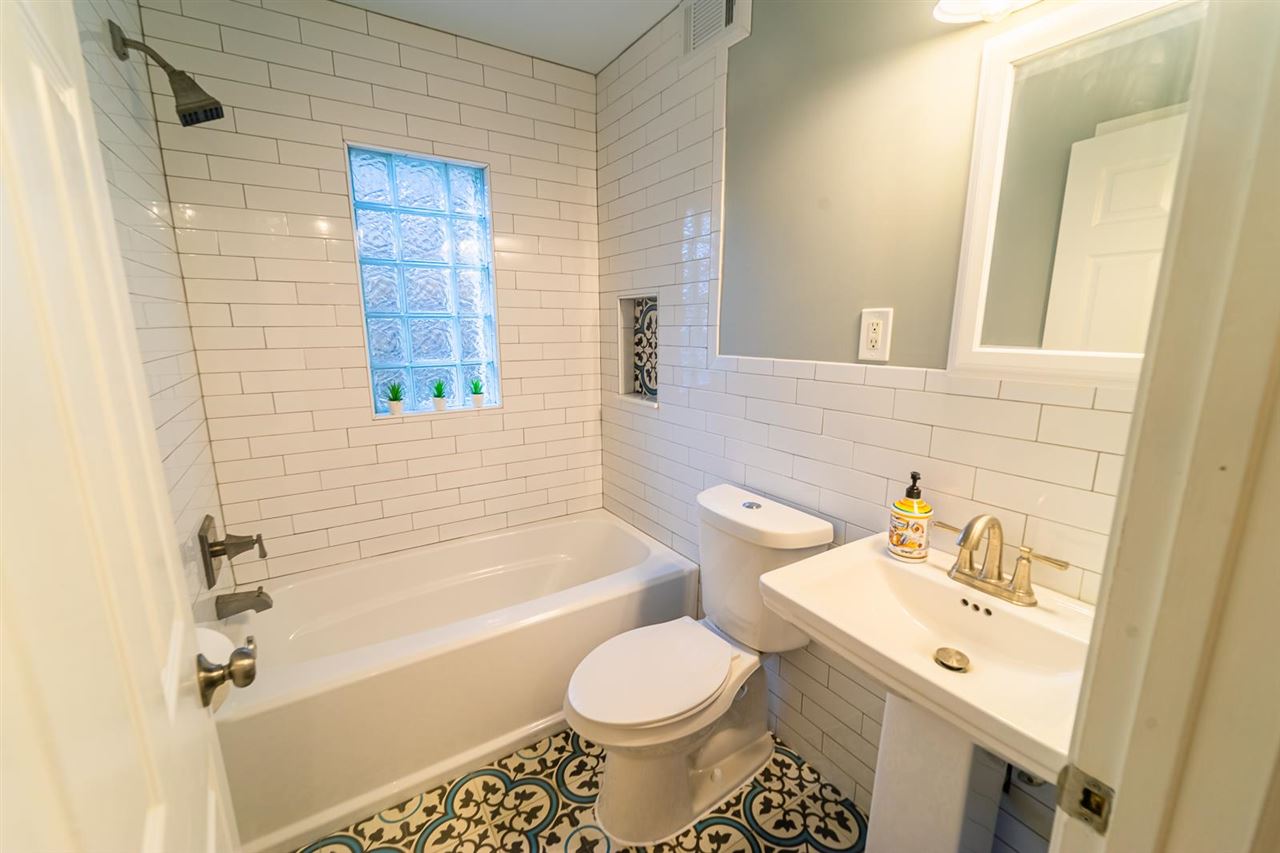 1570 Ivy Road Memphis, TN 38117 - Photo 23 of 25