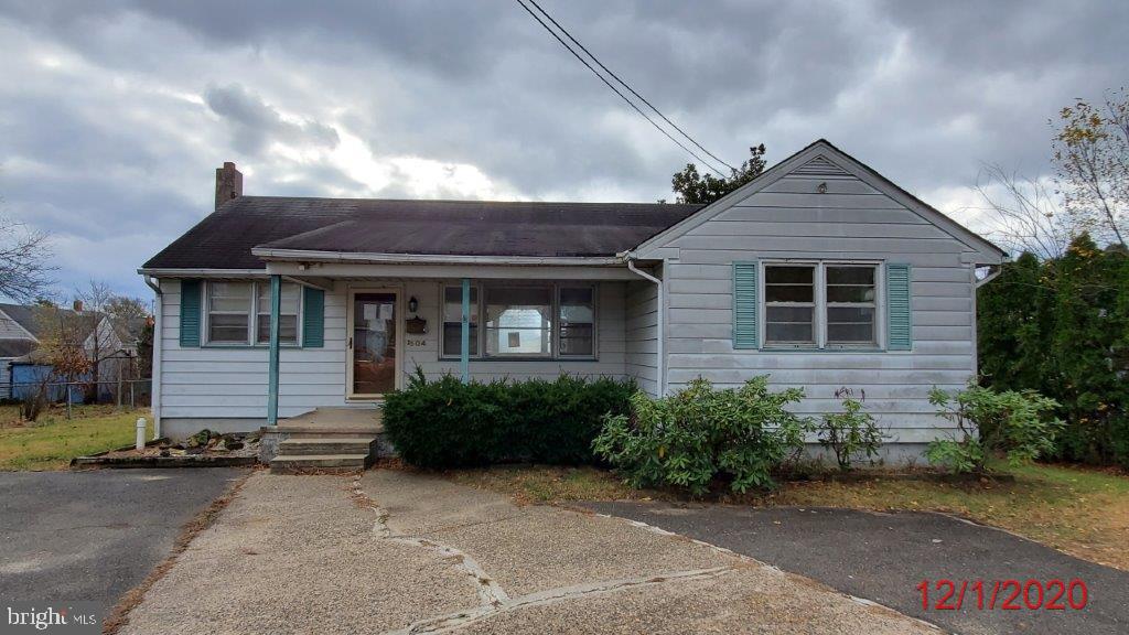504 Bridgeboro Street Riverside, NJ 08075 - Photo 1 of 12