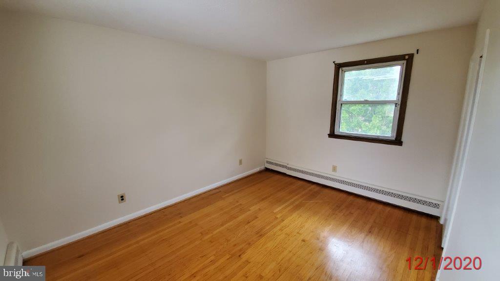 504 Bridgeboro Street Riverside, NJ 08075 - Photo 3 of 12