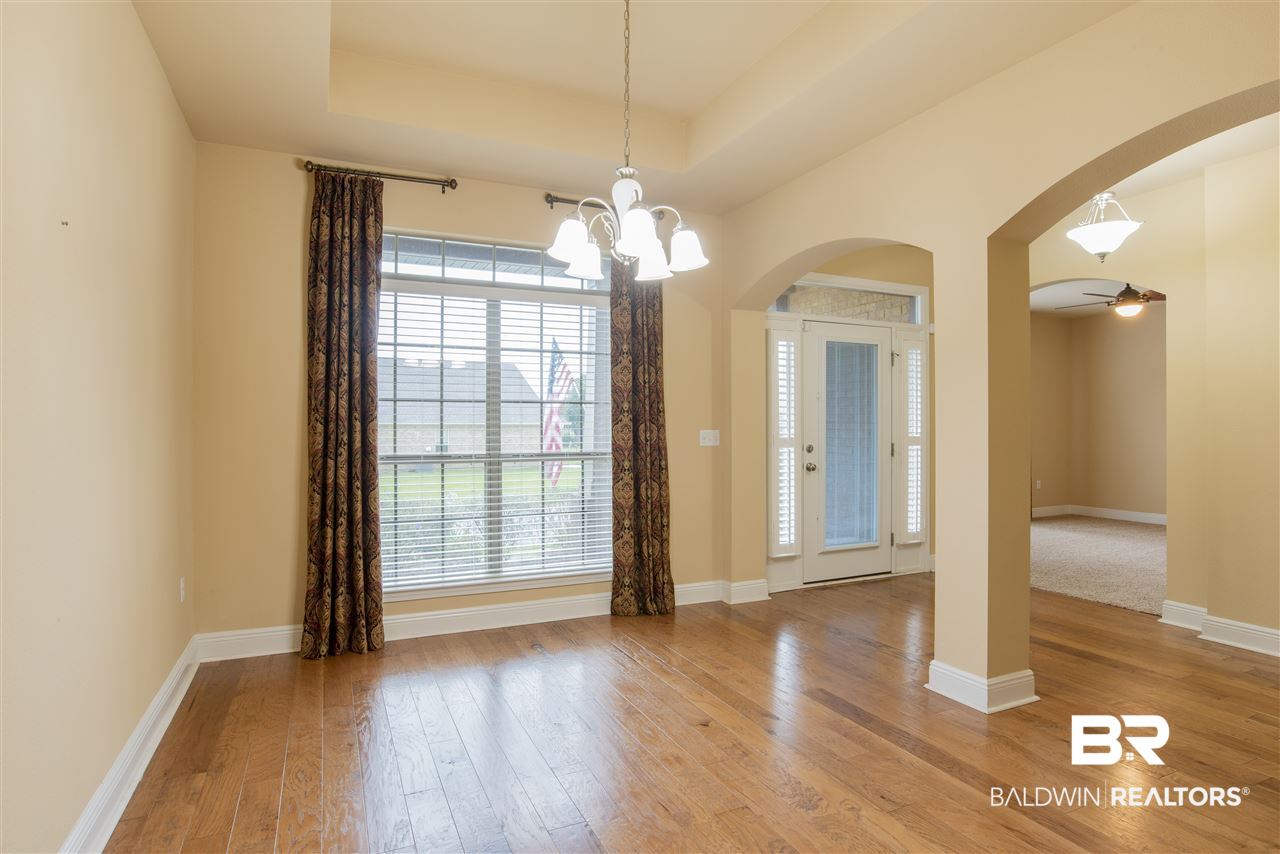 23433 Dundee Circle Foley, AL 36535 - Photo 4 of 50