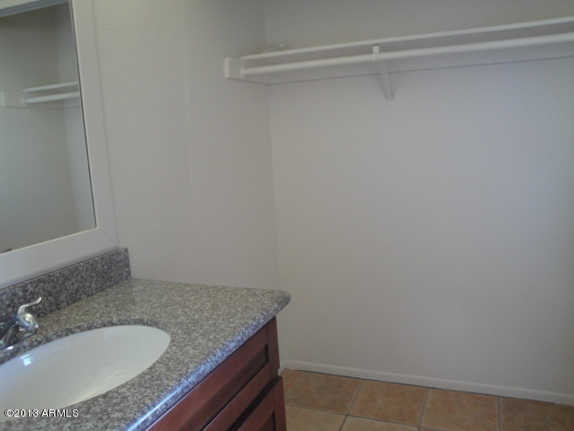4234 East Apollo Road Phoenix, AZ 85042 - Photo 22 of 33 MA bath with 2nd closet