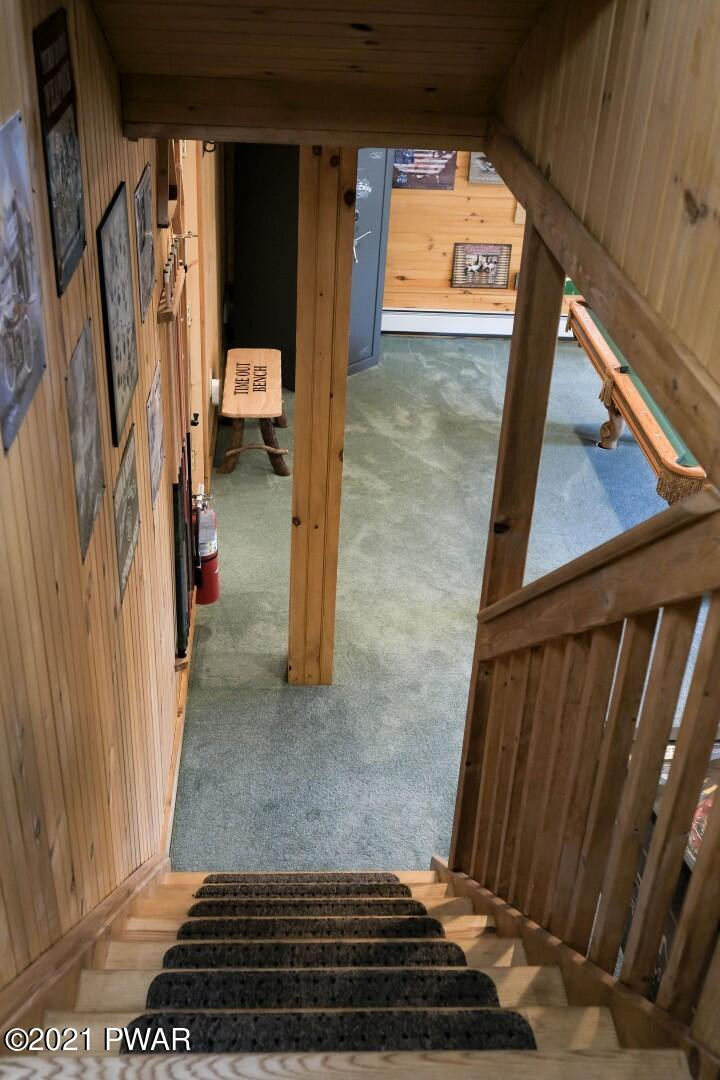 118 Cindy Court Newfoundland, PA 18445 - Photo 56 of 78 a view of an entryway