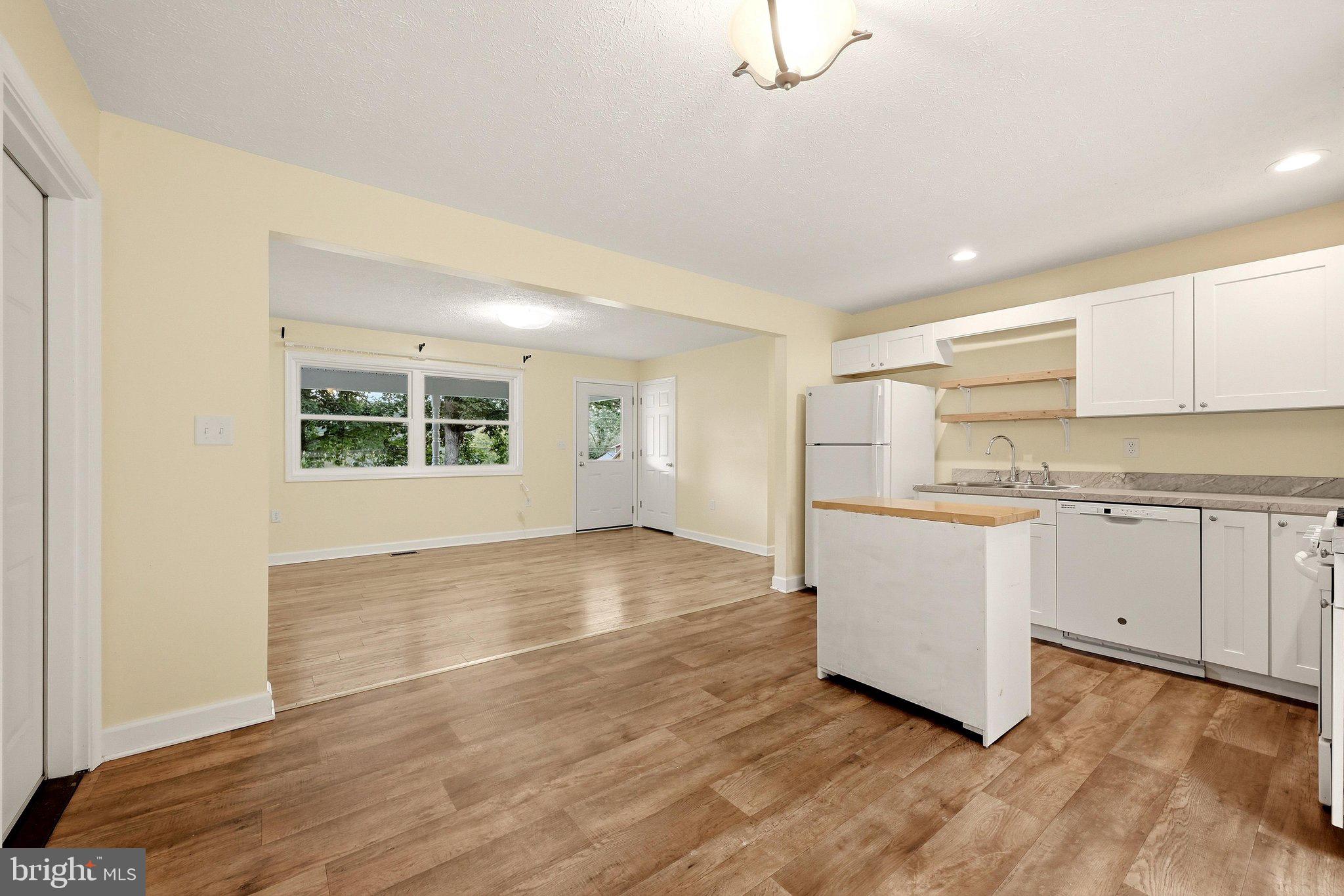 925 Christian Church Road High View, WV 26808 - Photo 14 of 55 Dining Area