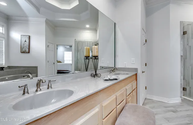 $370,000 | 221 Bayview Drive, Madison, MS 39110