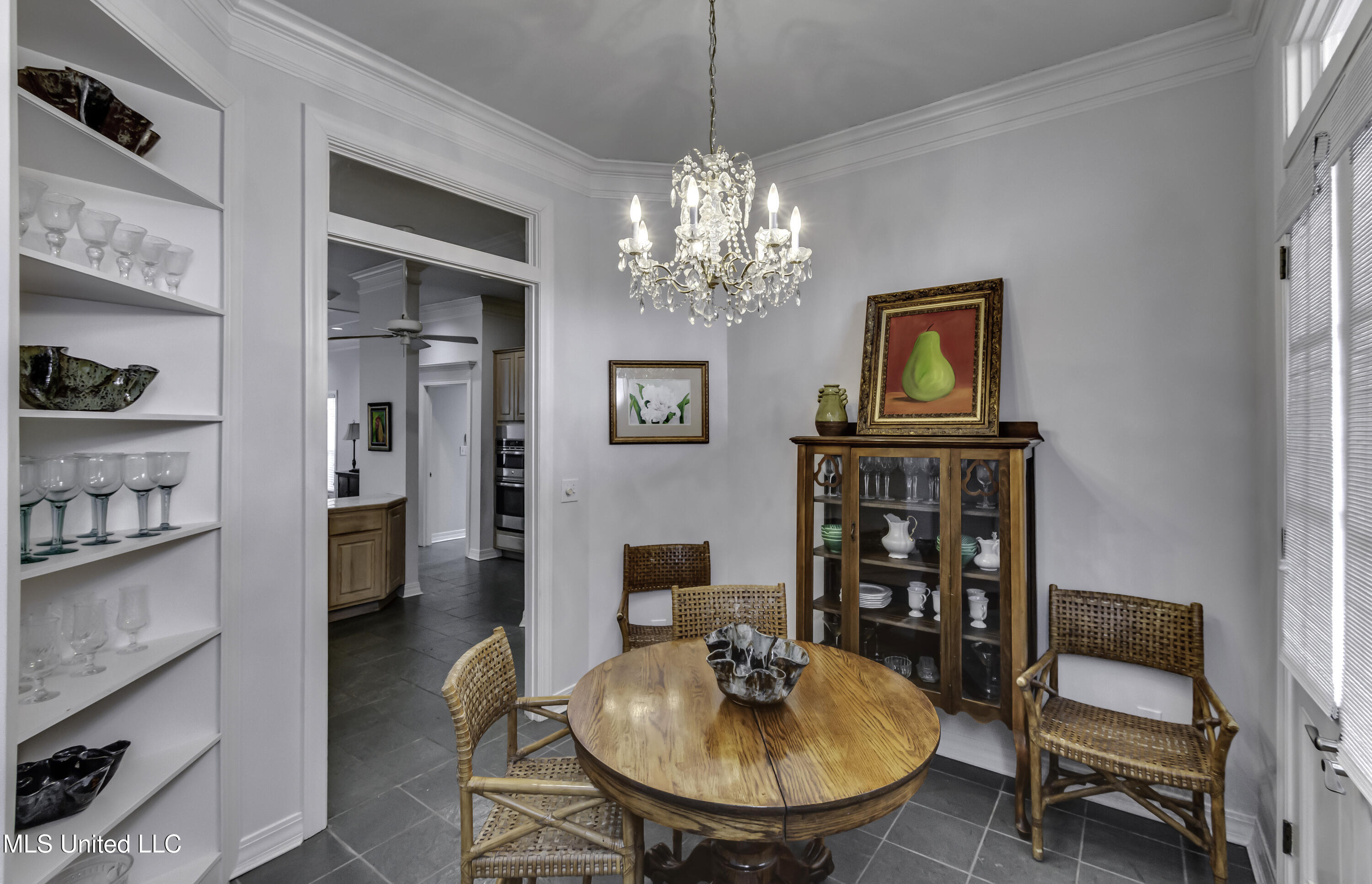 221 Bayview Drive Madison, MS 39110 - Photo 5 of 61 221 Bayview--30