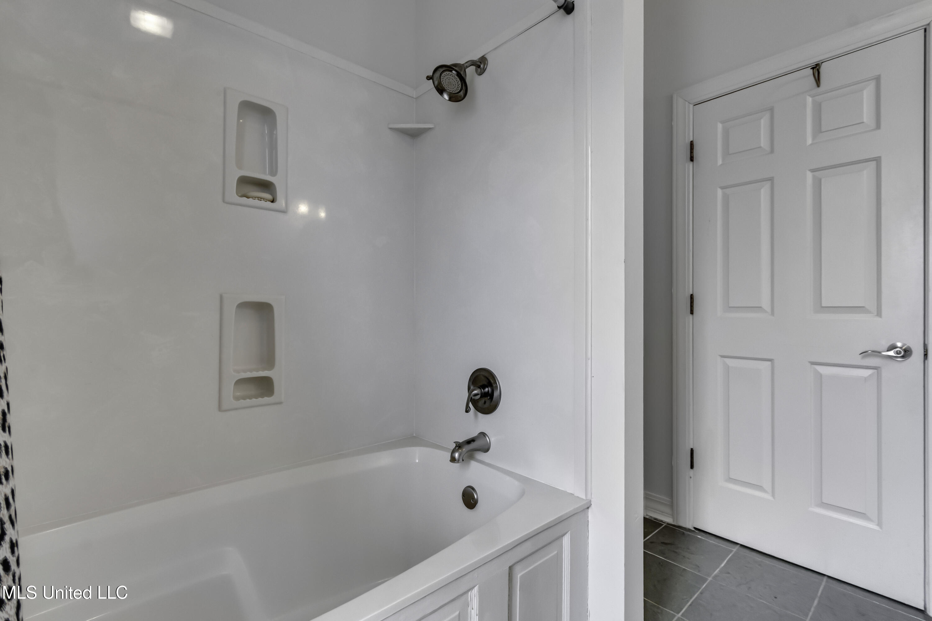 221 Bayview Drive Madison, MS 39110 - Photo 55 of 61 221 Bayview--25