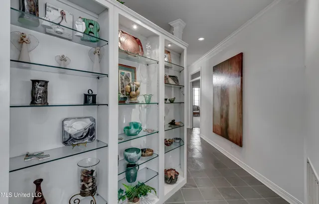 $370,000 | 221 Bayview Drive, Madison, MS 39110