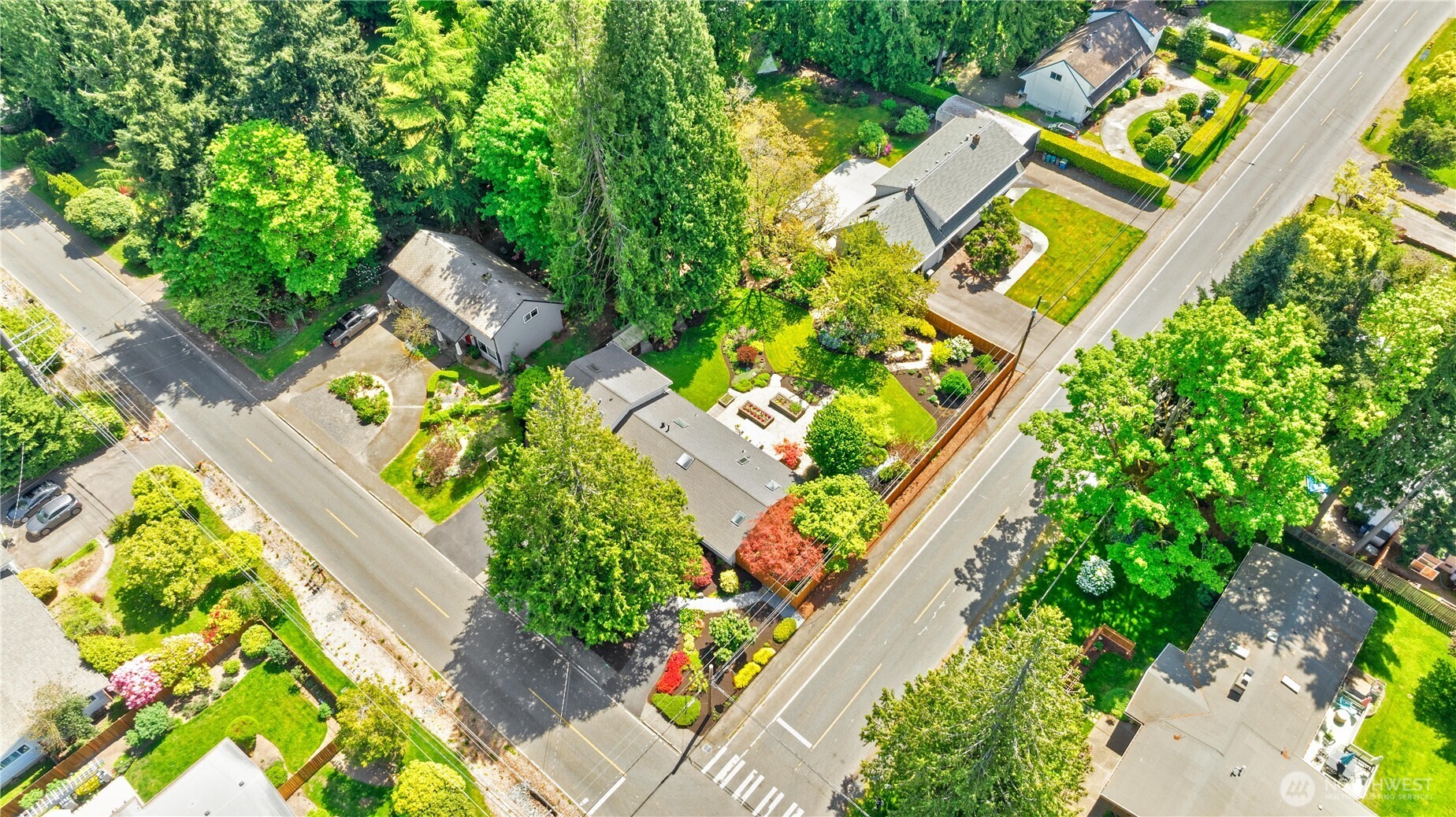 8320 188th Street Southwest Edmonds, WA 98026 - Photo 6 of 40