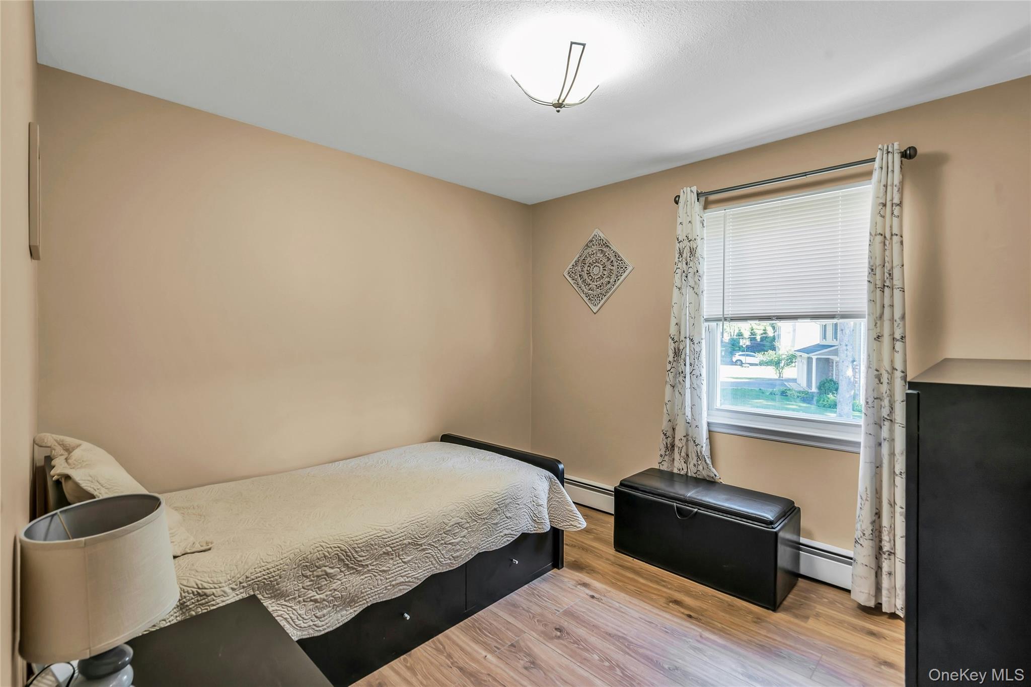 105 Convent Road Syosset, NY 11791 - Photo 15 of 28