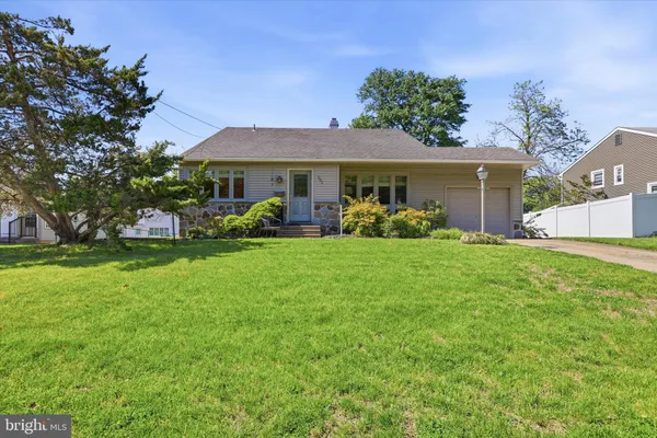 $459,900 | 305 Tearose Lane, Cherry Hill, NJ 08003