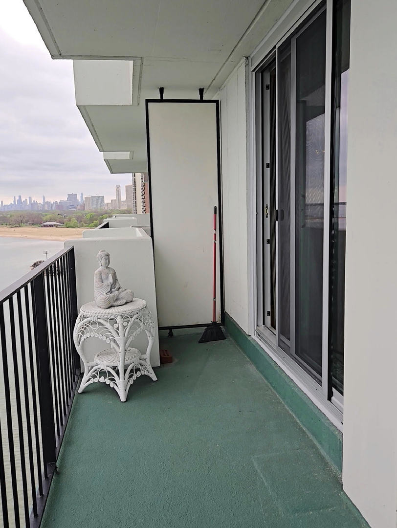 6033 North Sheridan Road, Unit 9B Chicago, IL 60660 - Photo 24 of 30 Gallery Image 24