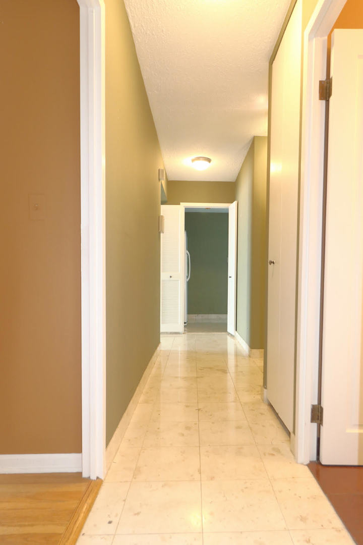 6033 North Sheridan Road, Unit 9B Chicago, IL 60660 - Photo 4 of 30 Gallery Image 4