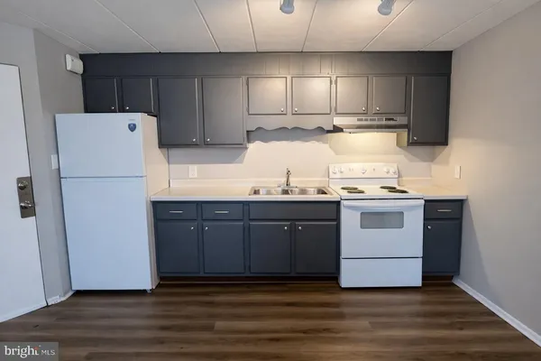 $1,050 | 283 Park Street, Unit B12, York, PA 17401